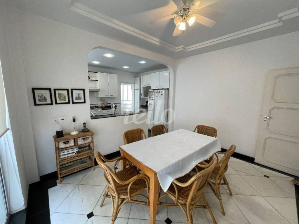 SALA DE JANTAR / COZINHA de Apartamento para alugar, Padrão com 290 m², 3 quartos e 2 vagas em Higienópolis - São Paulo