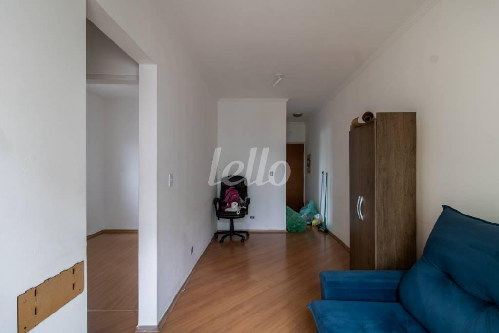 SALA de Apartamento à venda, Padrão com 55 m², 2 quartos e 1 vaga em Vila Valparaíso - Santo André