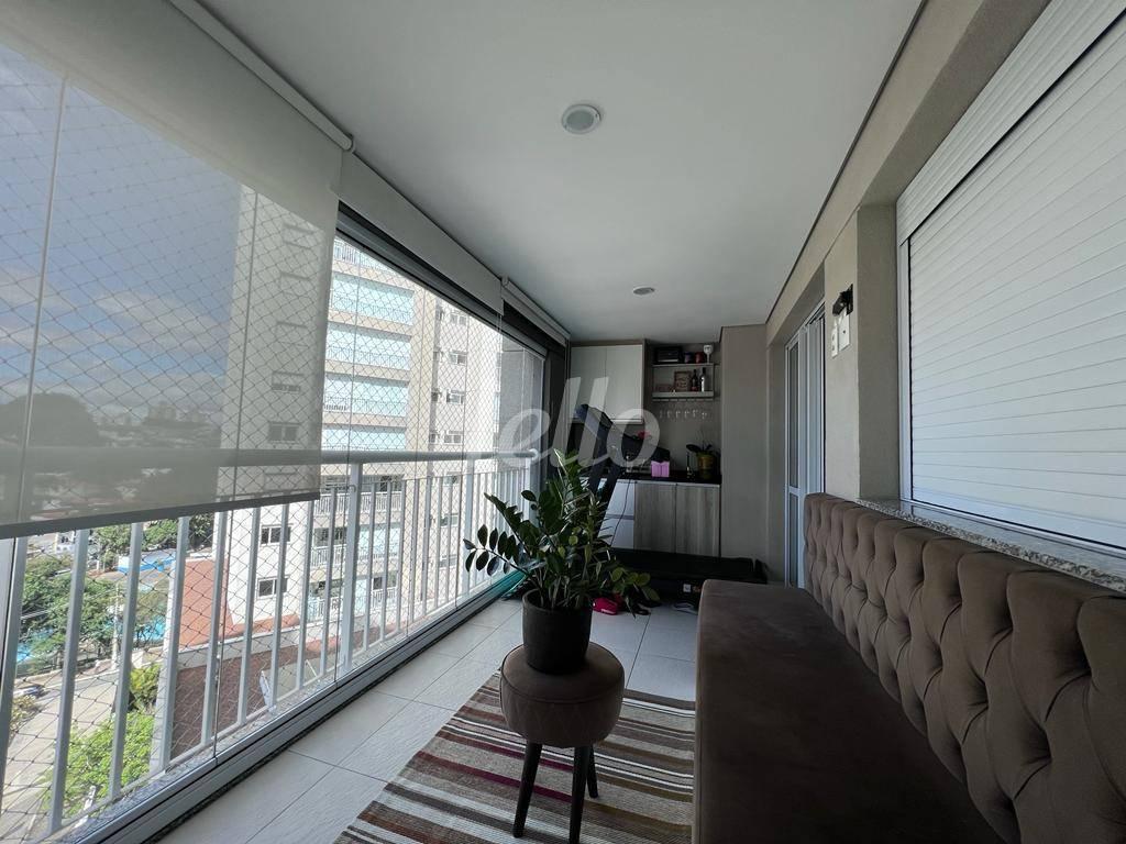 VARANDA GOURMET de Apartamento à venda, Padrão com 73 m², 2 quartos e 1 vaga em Vila Guarani - São Paulo