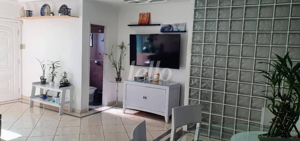 LIVING de Casa à venda, sobrado com 123 m², 3 quartos e 3 vagas em Vila Santo Estéfano - São Paulo