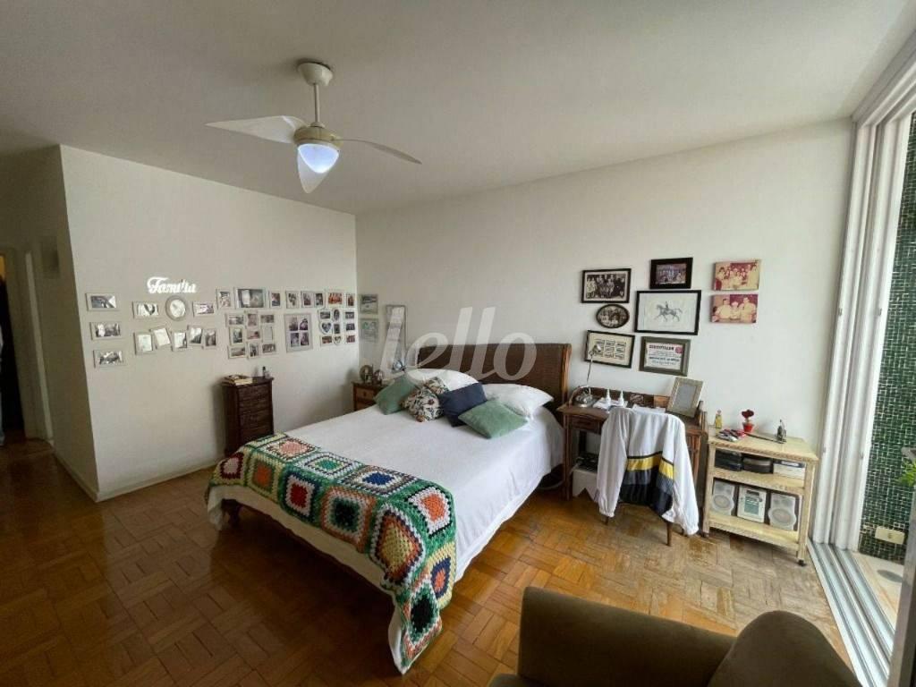 SUITE 1 de Apartamento para alugar, Padrão com 290 m², 3 quartos e 2 vagas em Higienópolis - São Paulo