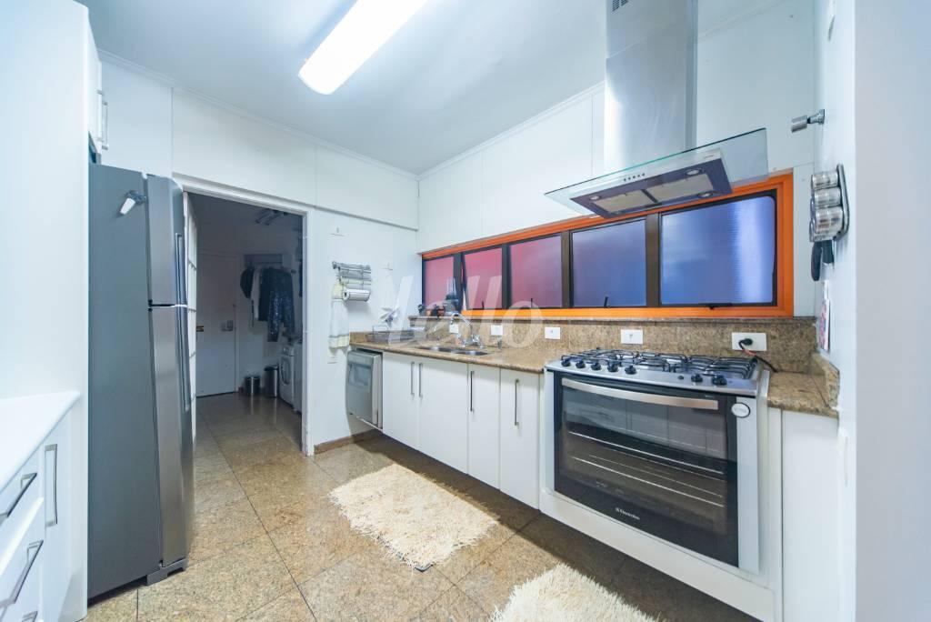 COZINHA de Apartamento à venda, Padrão com 180 m², 3 quartos e 2 vagas em Jardim - Santo André