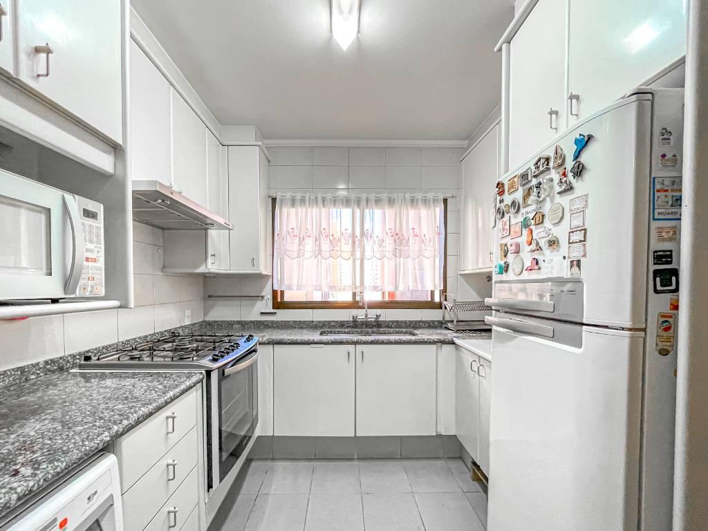 COZINHA de Apartamento à venda, Padrão com 184 m², 4 quartos e 3 vagas em Perdizes - São Paulo