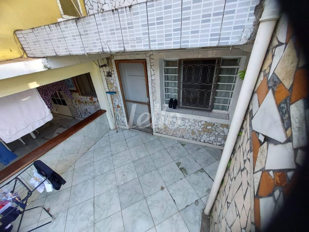 VISÃO EXTERNA de Casa à venda, térrea com 149 m², 3 quartos e 2 vagas em Vila Zelina - São Paulo