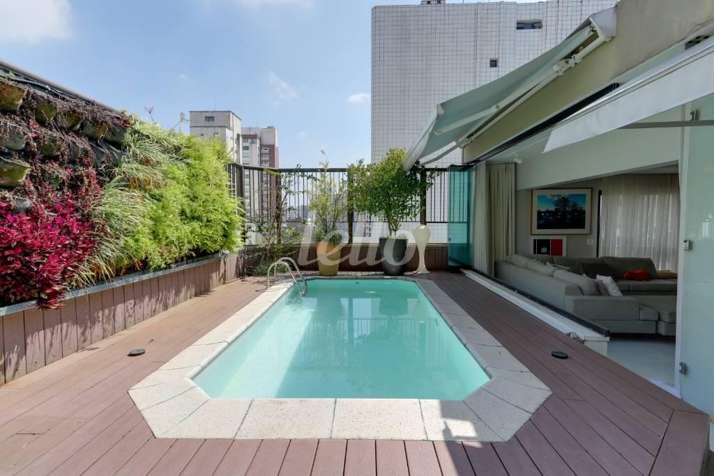 PISCINA de Apartamento à venda, cobertura - Padrão com 240 m², 2 quartos e 2 vagas em Vila Uberabinha - São Paulo