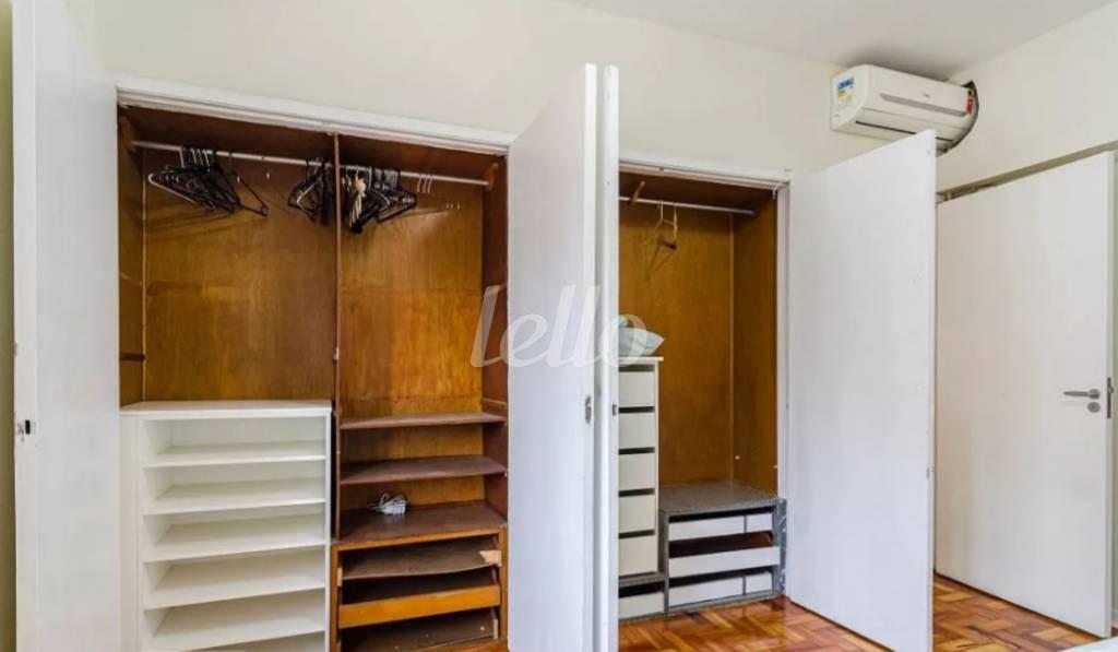 DORMITÓRIO de Apartamento à venda, Padrão com 140 m², 3 quartos e 1 vaga em Jardim Paulista - São Paulo