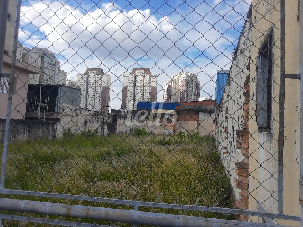 TERRENO de Área / Terreno à venda, Padrão com 420 m², e em Ch Santo Antônio (ZL) - São Paulo