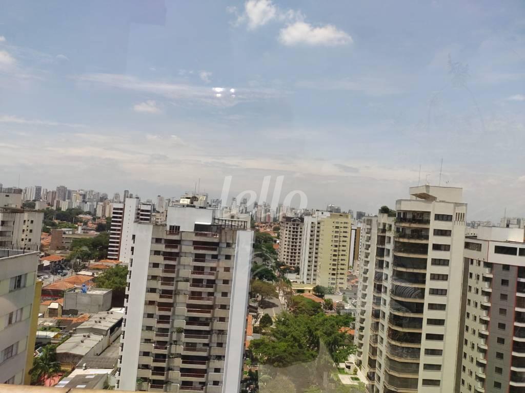 VISTA de Apartamento à venda, cobertura - Padrão com 143 m², 3 quartos e 2 vagas em Indianópolis - São Paulo