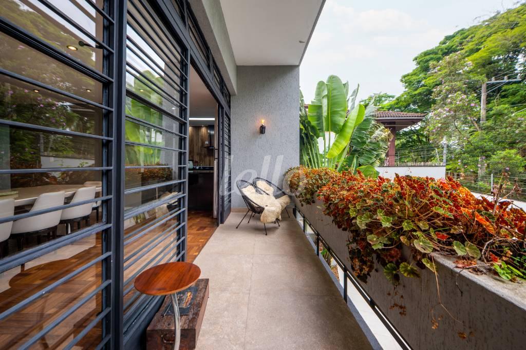 VARANDA de Casa à venda, assobradada com 340 m², 8 quartos e 6 vagas em Brooklin Paulista - São Paulo