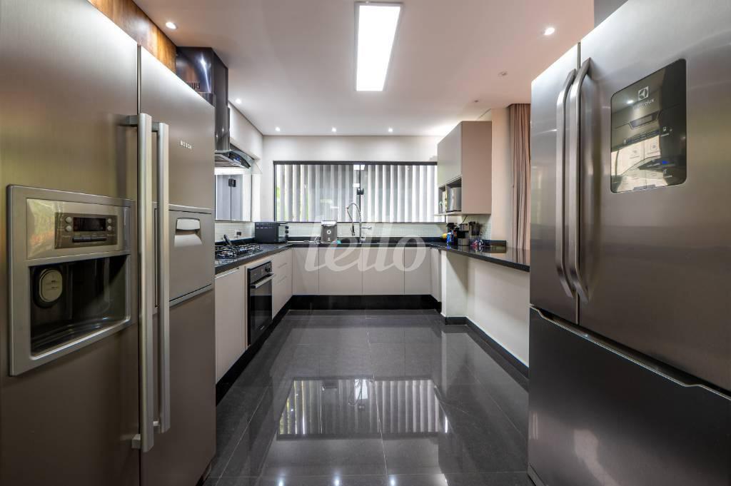 COZINHA de Casa à venda, assobradada com 340 m², 8 quartos e 6 vagas em Brooklin Paulista - São Paulo