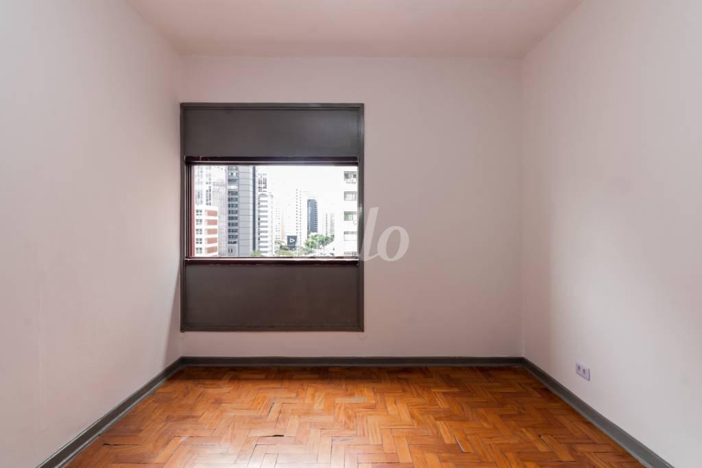 QUARTO 2 de Apartamento para alugar, Padrão com 122 m², 3 quartos e 1 vaga em Bela Vista - São Paulo