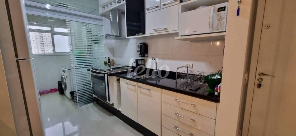 COZINHA de Apartamento à venda, Padrão com 80 m², 3 quartos e 2 vagas em Vila Carrão - São Paulo