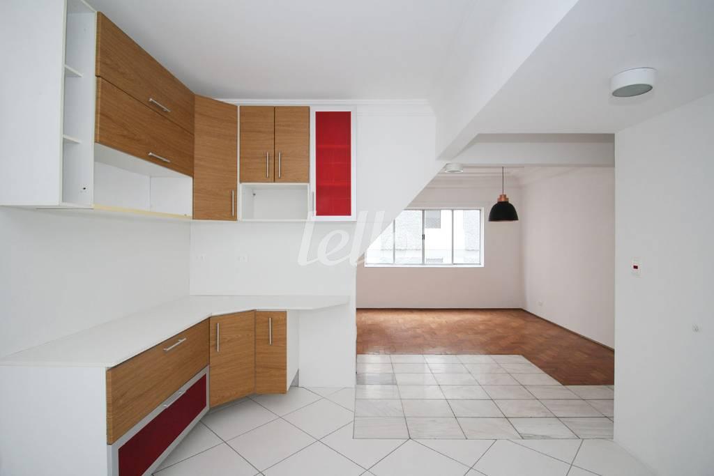 COZINHA de Apartamento à venda, Padrão com 115 m², 2 quartos e 2 vagas em Jardim Paulista - São Paulo