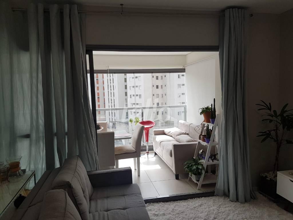 SALA de Apartamento à venda, Padrão com 68 m², 2 quartos e 1 vaga em Vila Mariana - São Paulo