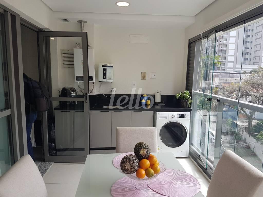 VARANDA de Apartamento à venda, Padrão com 68 m², 2 quartos e 1 vaga em Vila Mariana - São Paulo