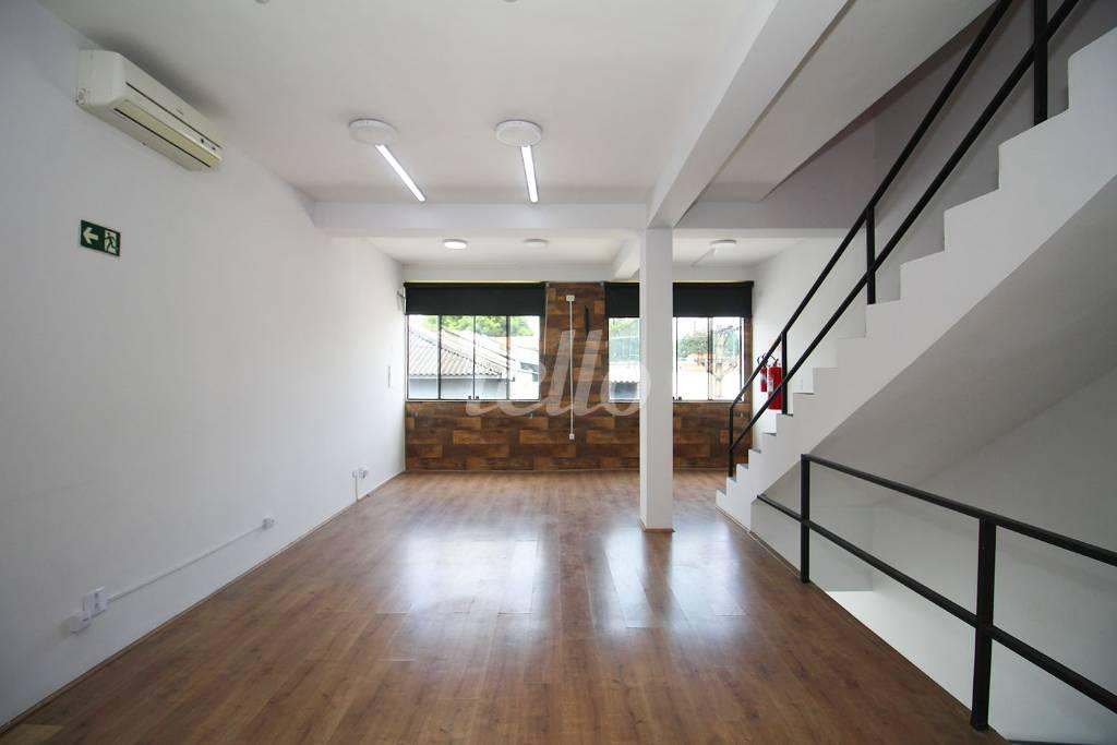 2° ANDAR de Prédio Comercial para alugar, Monousuário com 200 m², e 3 vagas em Vila Mariana - São Paulo