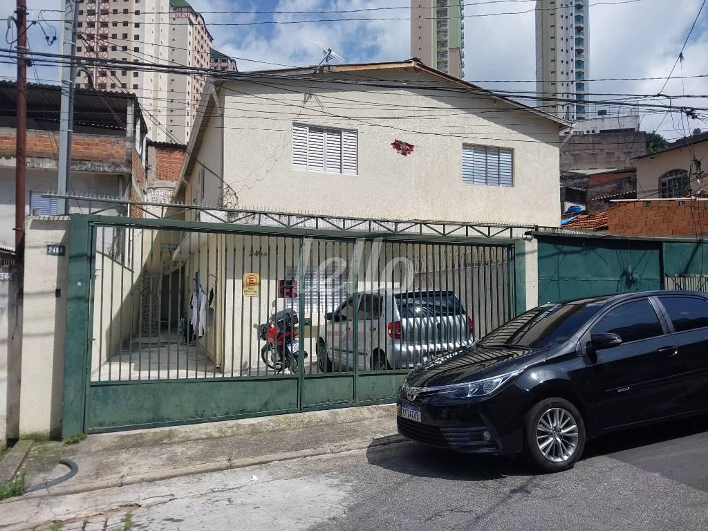 FACHADA de Casa à venda, térrea com 268 m², 8 quartos e 4 vagas em Jardim Sonia - São Paulo