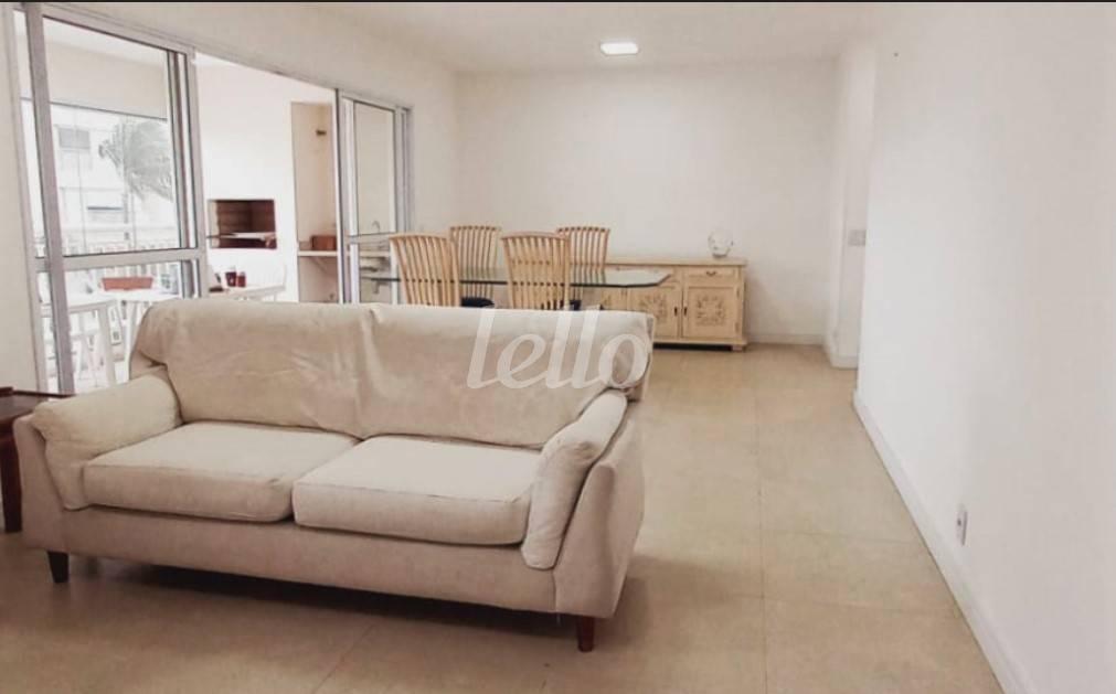 SALA de Apartamento à venda, Padrão com 123 m², 3 quartos e 2 vagas em Vila Congonhas - São Paulo