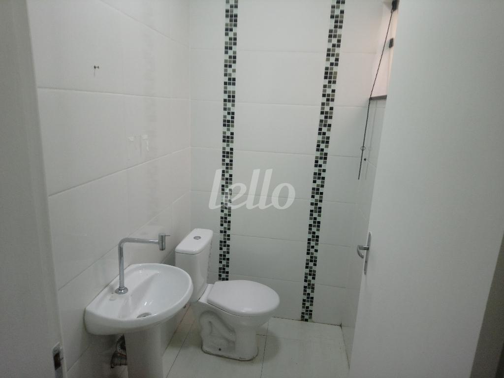 BANHEIRO SOCIAL - FOTO 2 de Sala / Conjunto para alugar, Padrão com 15 m², e em Mooca - São Paulo