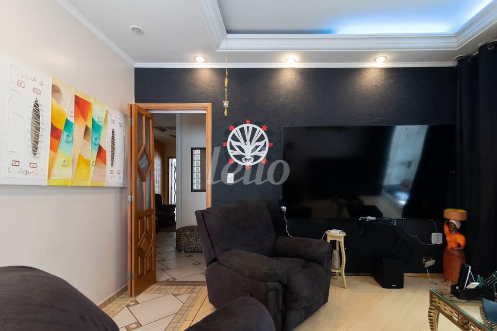 SALA DE TV de Casa à venda, sobrado com 262 m², 3 quartos e 8 vagas em Vila Prudente - São Paulo
