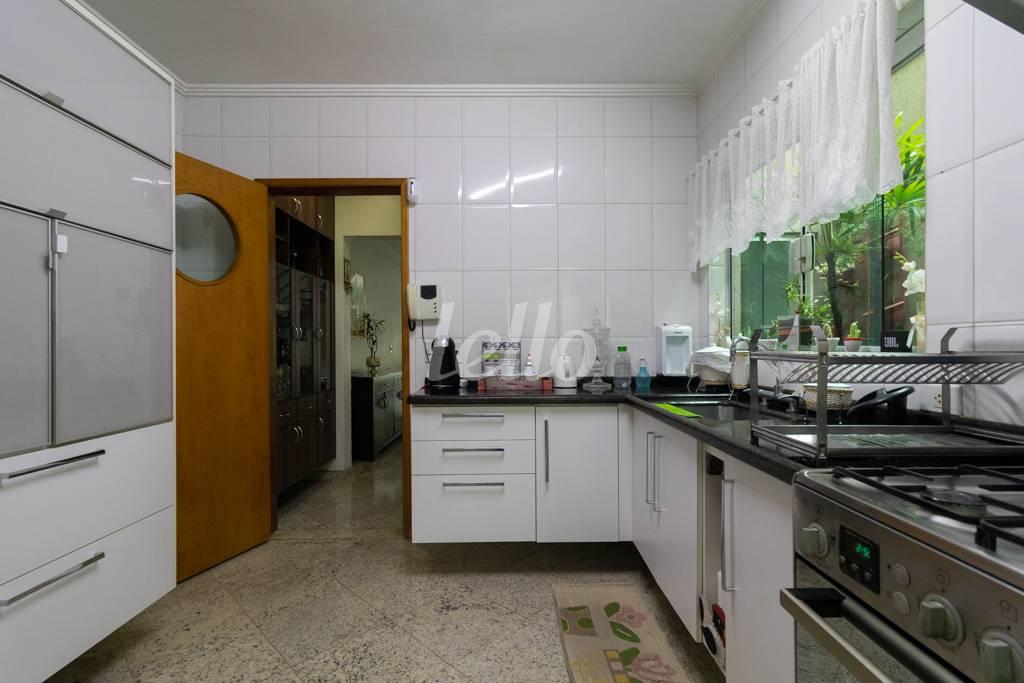 COZINHA de Casa à venda, sobrado com 157 m², 3 quartos e 4 vagas em Vila Prudente - São Paulo