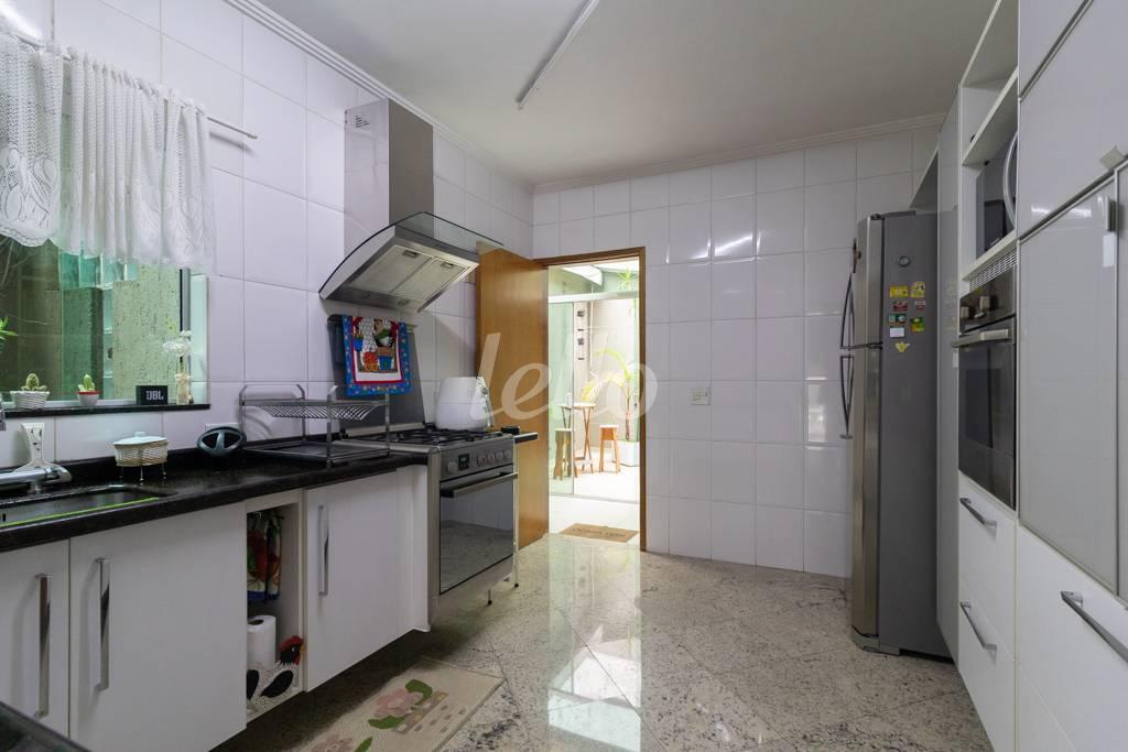 COZINHA de Casa à venda, sobrado com 157 m², 3 quartos e 4 vagas em Vila Prudente - São Paulo