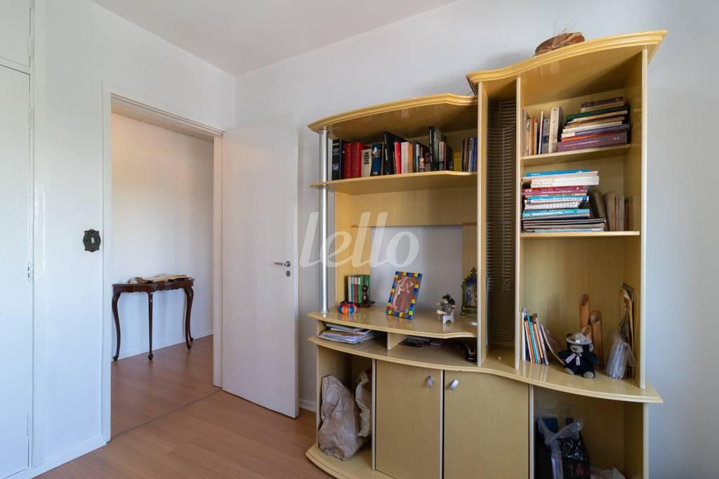 DORMITORIO de Apartamento à venda, Padrão com 78 m², 2 quartos e 1 vaga em Vila Olímpia - São Paulo