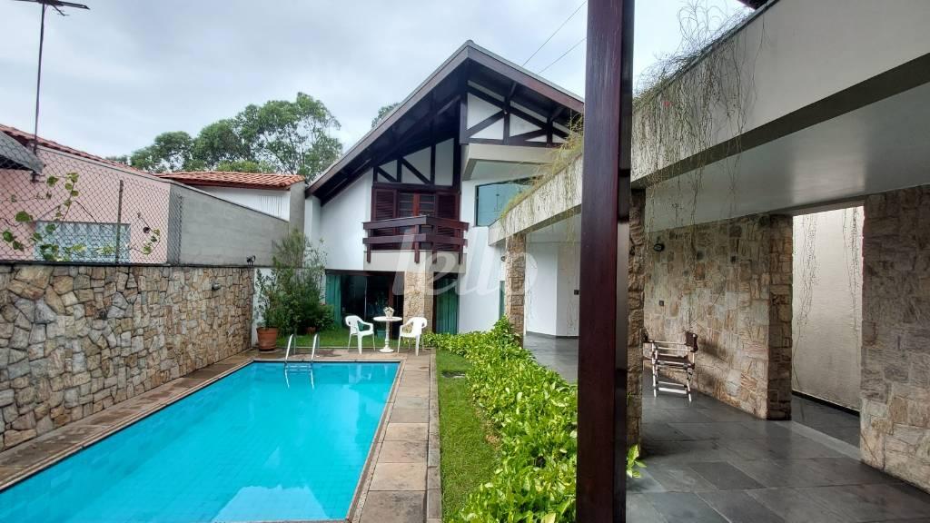 PISCINA de Casa à venda, sobrado com 384 m², 3 quartos e 3 vagas em Vila Albertina - São Paulo