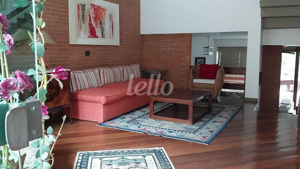 SALA ESTAR de Casa à venda, sobrado com 384 m², 3 quartos e 3 vagas em Vila Albertina - São Paulo