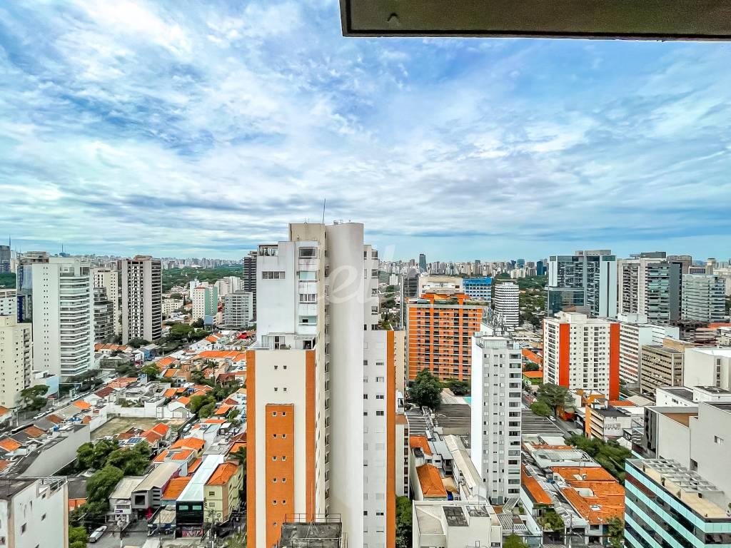 VISTA de Apartamento à venda, Duplex com 135 m², 2 quartos e 2 vagas em Pinheiros - São Paulo