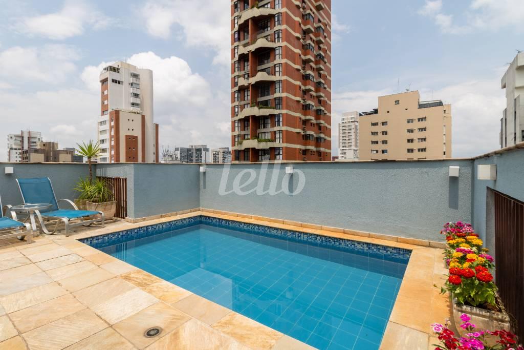 PISCINA COBERTURA de Apartamento à venda, cobertura - Padrão com 204 m², 2 quartos e 2 vagas em Pinheiros - São Paulo