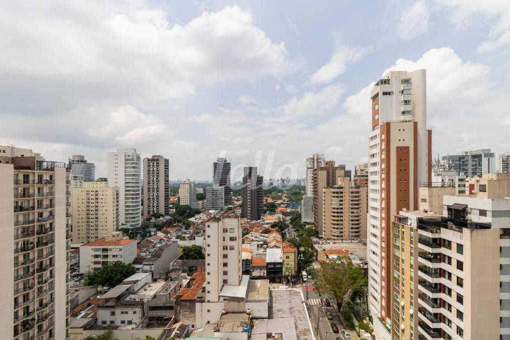 VISTA COBERTURA de Apartamento à venda, cobertura - Padrão com 204 m², 2 quartos e 2 vagas em Pinheiros - São Paulo