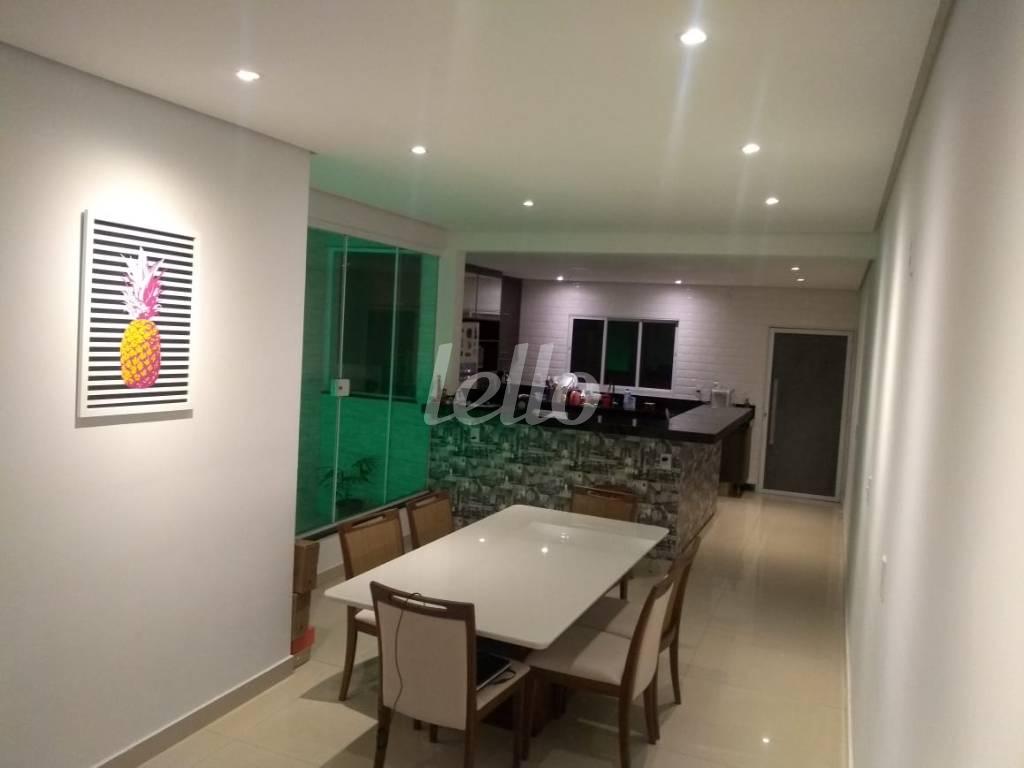 4 de Casa à venda, sobrado com 310 m², 4 quartos e 4 vagas em Jardim Santa Terezinha - São Paulo
