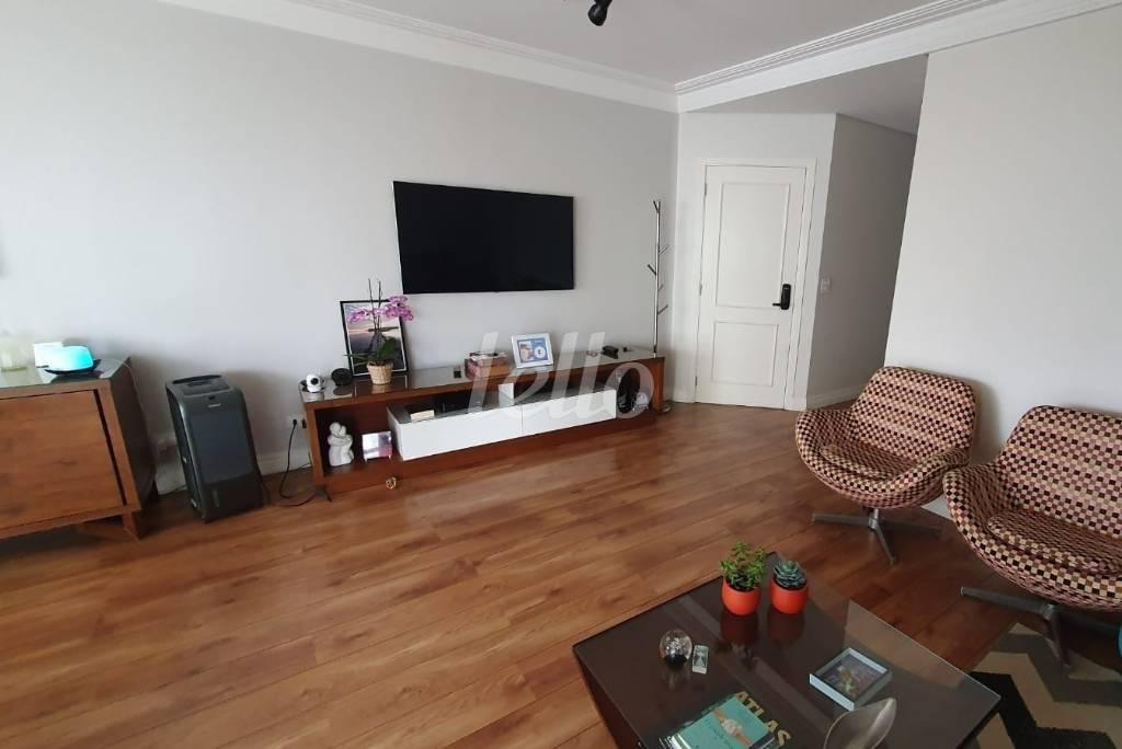 LIVING de Apartamento à venda, Padrão com 123 m², 3 quartos e 3 vagas em Chácara Inglesa - São Paulo