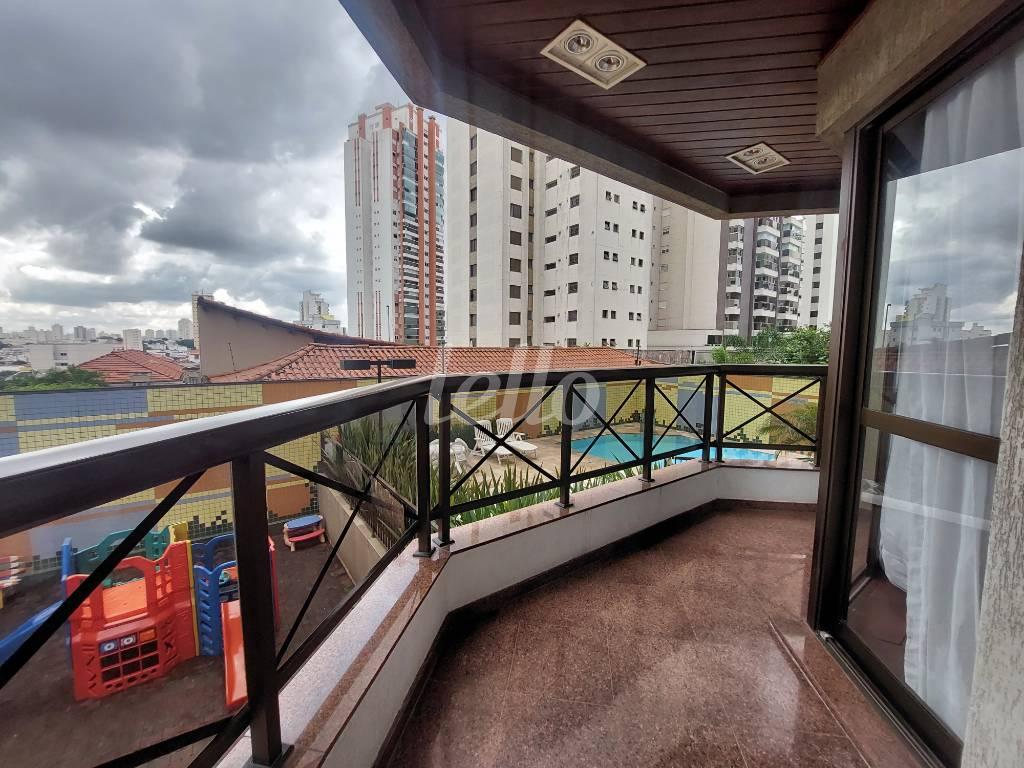 SACADA de Apartamento à venda, Padrão com 160 m², 3 quartos e 3 vagas em Vila Regente Feijó - São Paulo