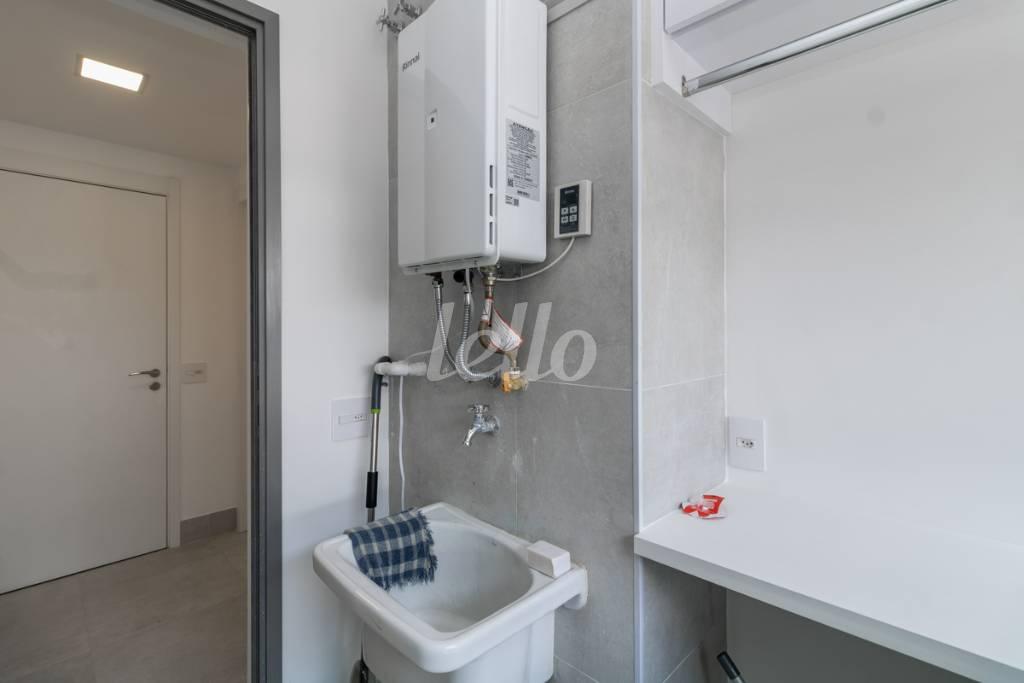 ÁREA DE SERVIÇO de Apartamento para alugar, Padrão com 149 m², 3 quartos e 2 vagas em Indianópolis - São Paulo