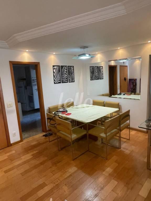 SALA de Apartamento à venda, Padrão com 94 m², 3 quartos e 2 vagas em Vila Mariana - São Paulo