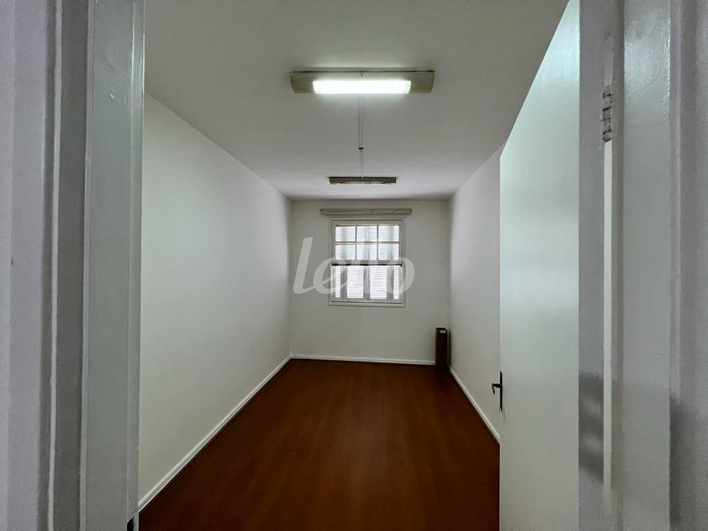 DORM 3 de Casa à venda, sobrado com 126 m², 3 quartos e 2 vagas em Cidade Monções - São Paulo