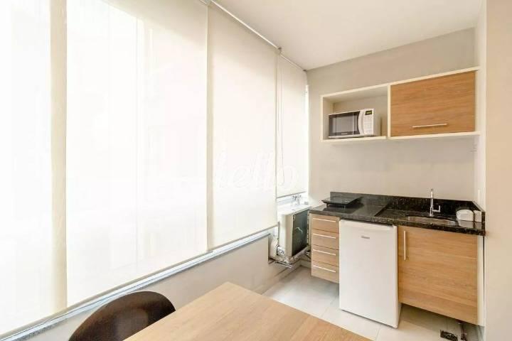 VARANDA/COZINHA de Apartamento para alugar, Studio com 27 m², 1 quarto e 1 vaga em Bela Vista - São Paulo
