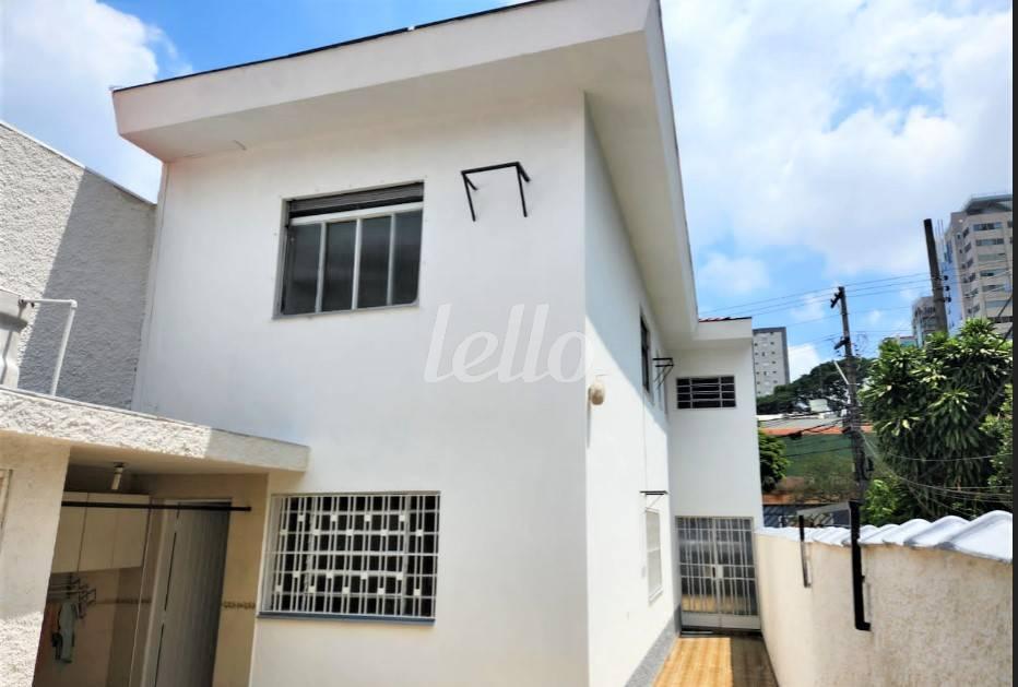 FACHADA de Casa à venda, sobrado com 280 m², 5 quartos e 3 vagas em Vila Clementino - São Paulo