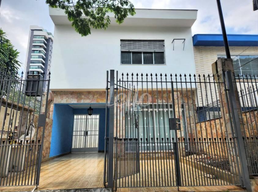 FACHADA de Casa à venda, sobrado com 280 m², 5 quartos e 3 vagas em Vila Clementino - São Paulo