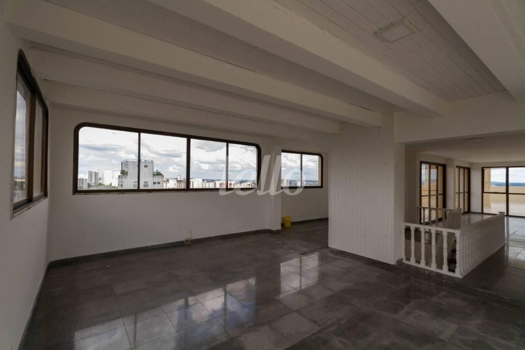 SALÃO COBERTURA de Apartamento à venda, cobertura - Padrão com 647 m², 5 quartos e 4 vagas em Santo Amaro - São Paulo