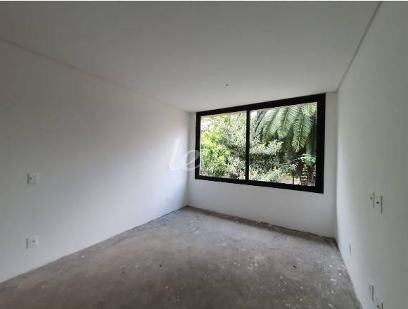 SUITE de Casa à venda, sobrado com 318 m², 3 quartos e 2 vagas em Jardim Paulista - São Paulo