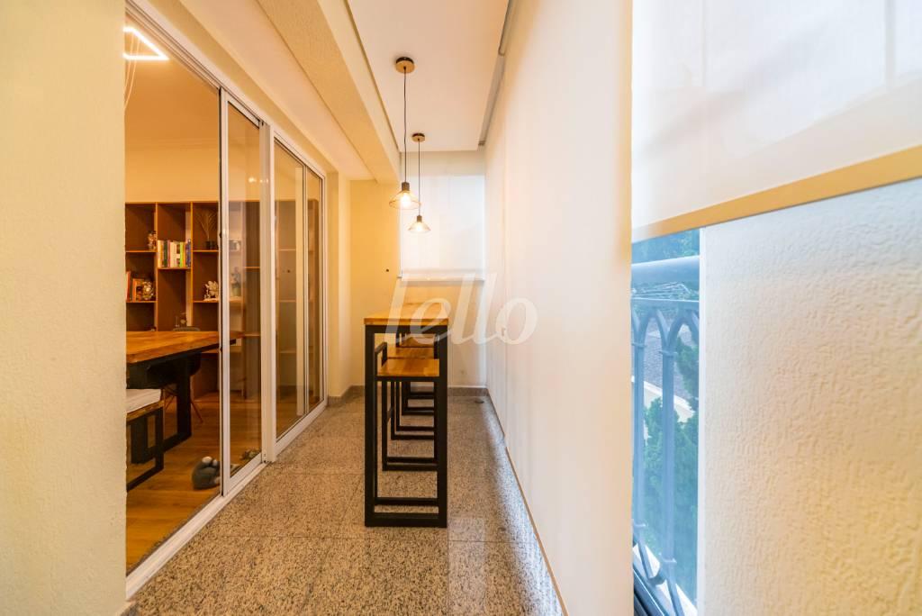 VARANDA GOURMET de Apartamento à venda, Padrão com 163 m², 3 quartos e 2 vagas em Centro - Santo André