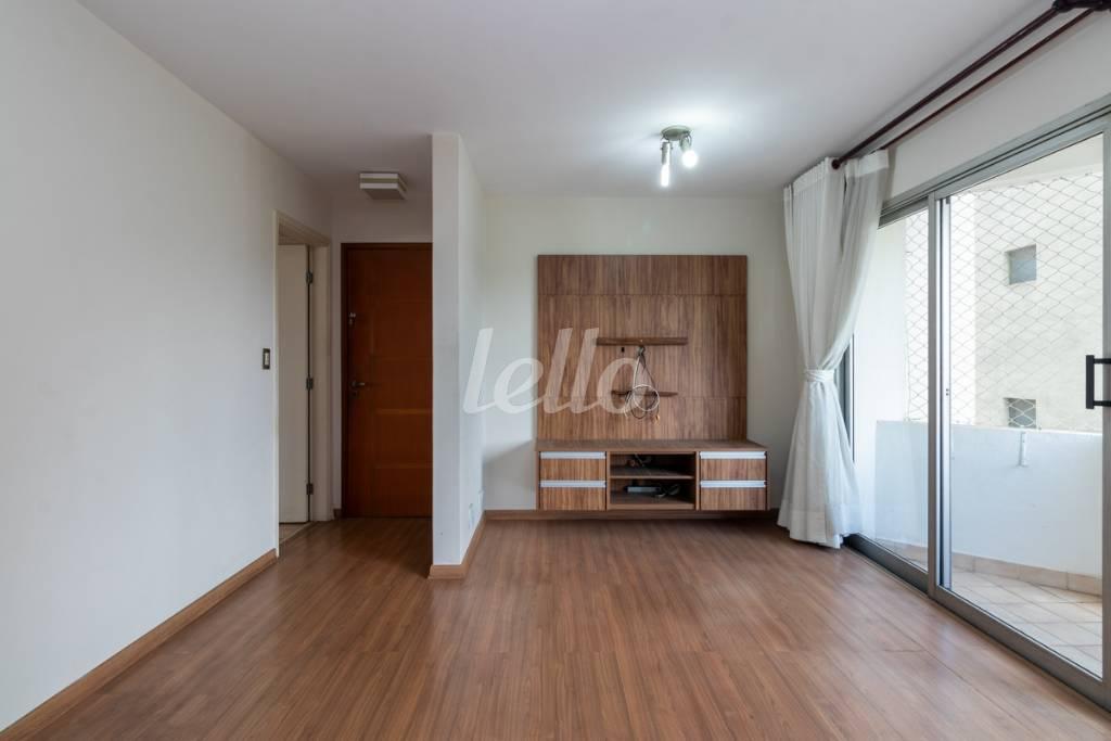 SALA de Apartamento à venda, Padrão com 92 m², 3 quartos e 2 vagas em Vila Guarani - São Paulo