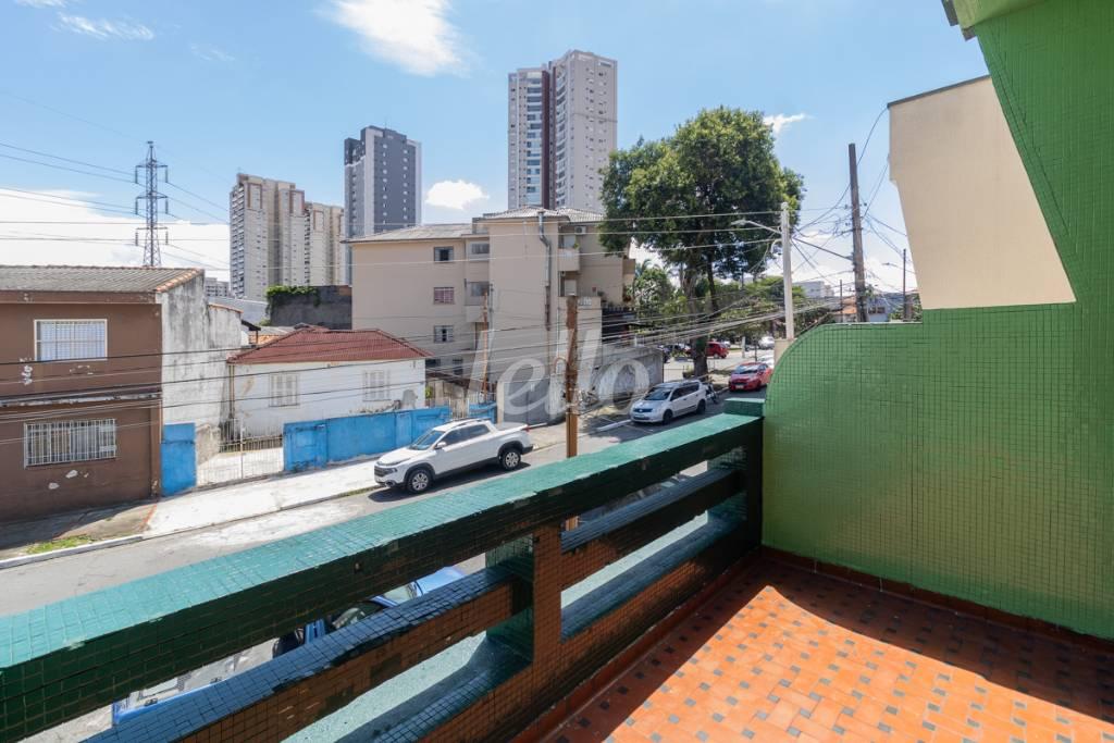 VARANDA DO QUARTO 1 de Casa à venda, sobrado com 248 m², 3 quartos e 3 vagas em Vila Bertioga - São Paulo