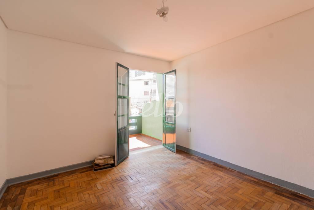 QUARTO 1 de Casa à venda, sobrado com 248 m², 3 quartos e 3 vagas em Vila Bertioga - São Paulo
