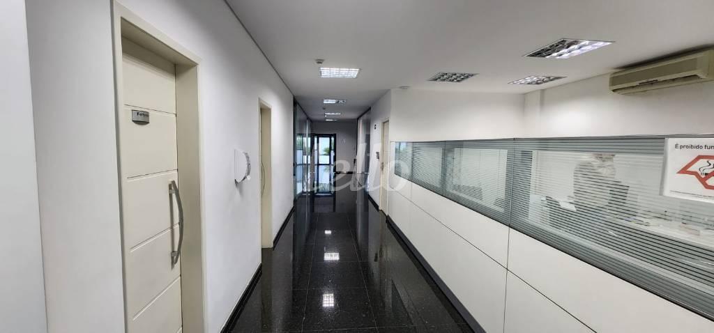 CORREDOR de Edifício à venda, Monousuário com 1000 m², e 10 vagas em Mooca - São Paulo