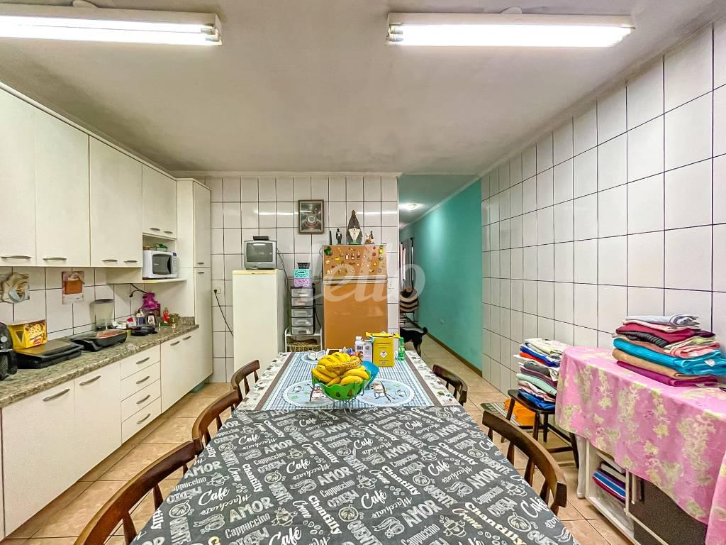 COZINHA de Casa à venda, sobrado com 185 m², 3 quartos e 1 vaga em Chácara Seis de Outubro - São Paulo
