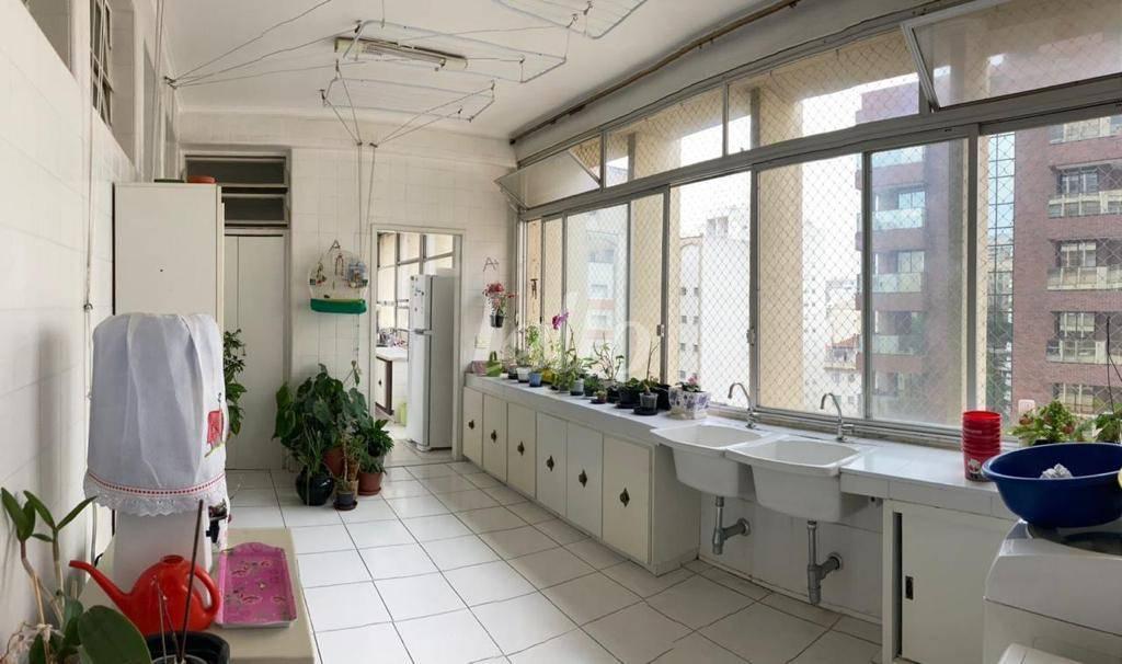 ÁREA DE SERVIÇO de Apartamento à venda, Padrão com 275 m², 3 quartos e 4 vagas em Vila Buarque - São Paulo